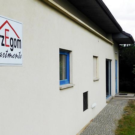 Апартаменты Strzegom Apartament-Pokoje Экстерьер фото