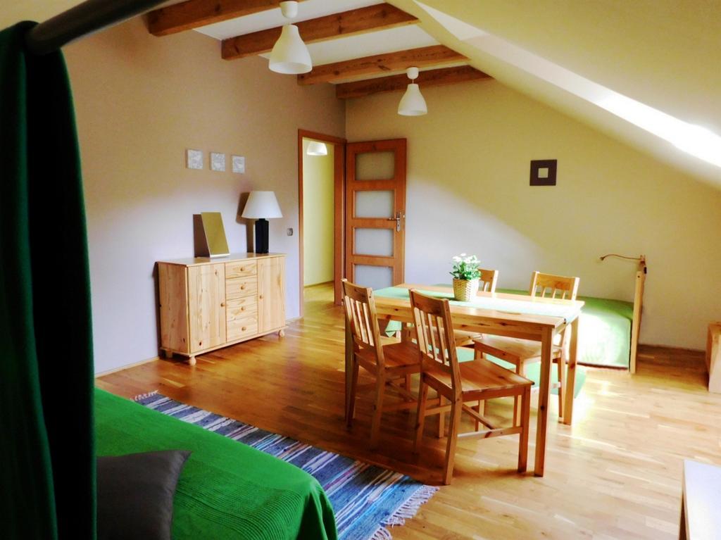 Апартаменты Strzegom Apartament-Pokoje Экстерьер фото
